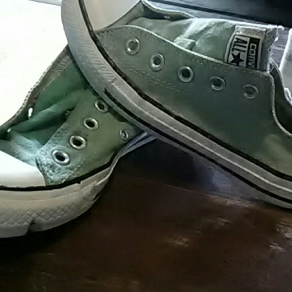 Turquoises converse $10 sale!